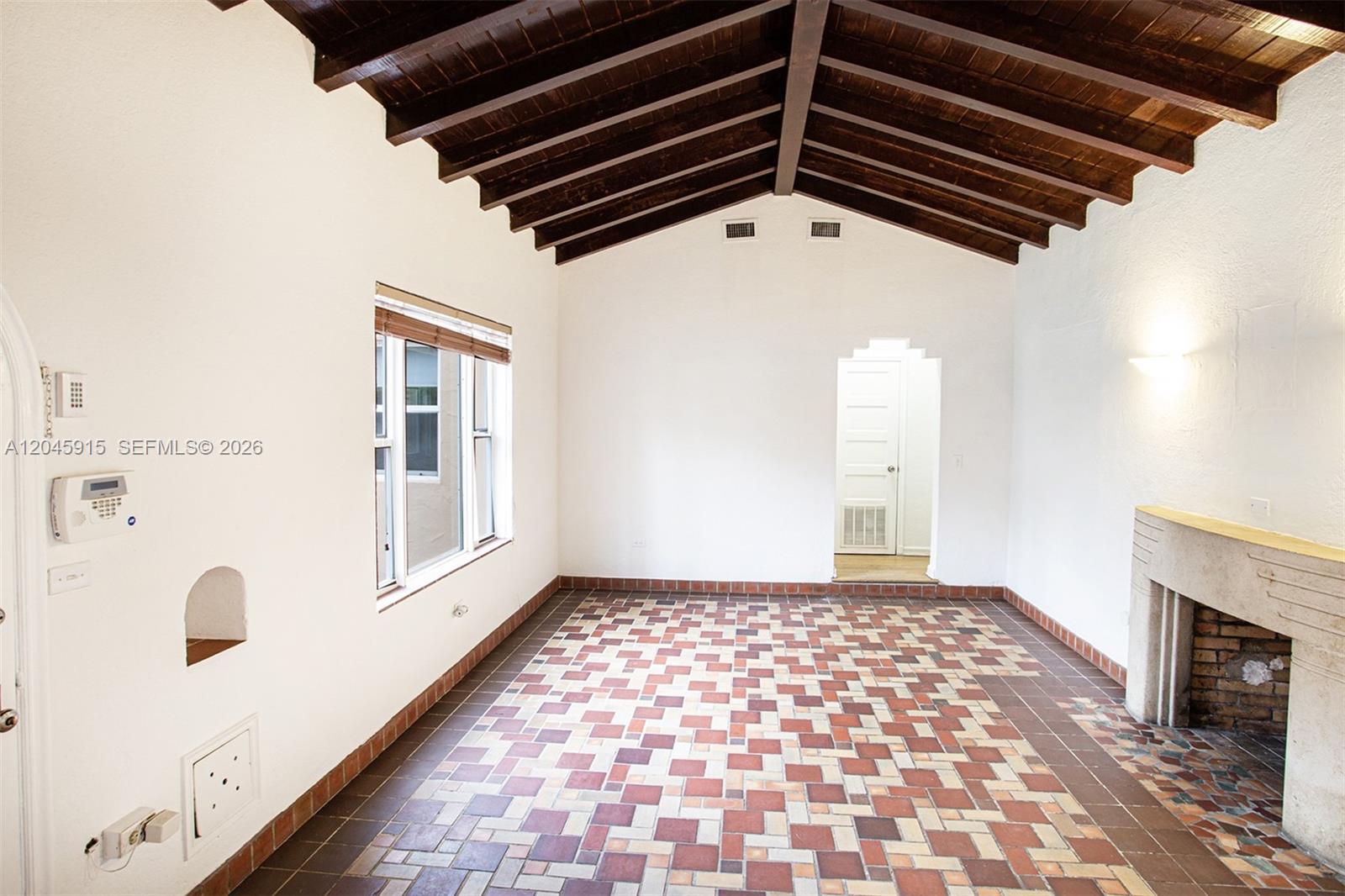 236 Southwest 28th Road Miami, FL 33129 - Photo 18 of 32 Gallery Image 18