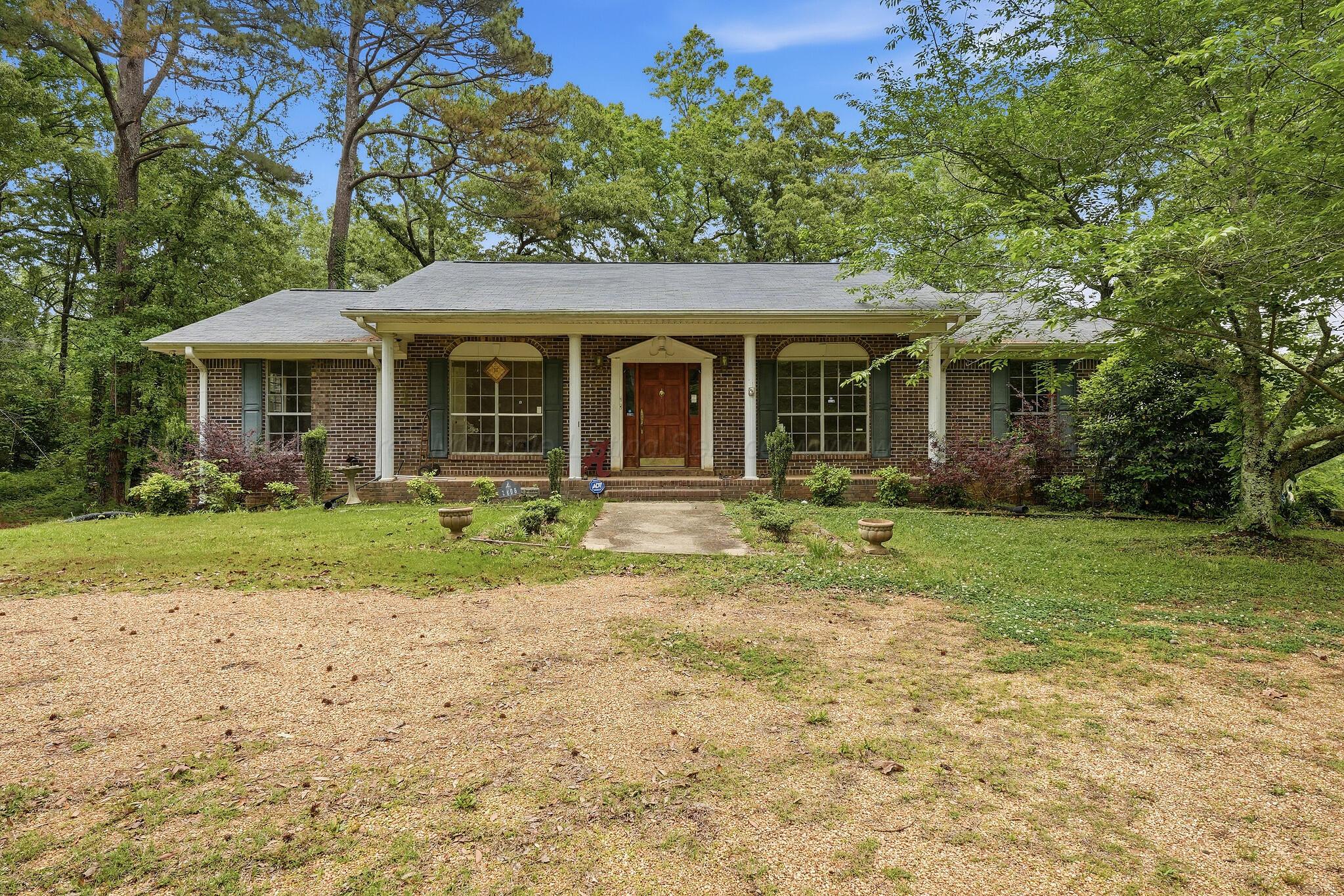 2805 North Airport Road Jasper, AL 35504 - Photo 1 of 1 wilson house