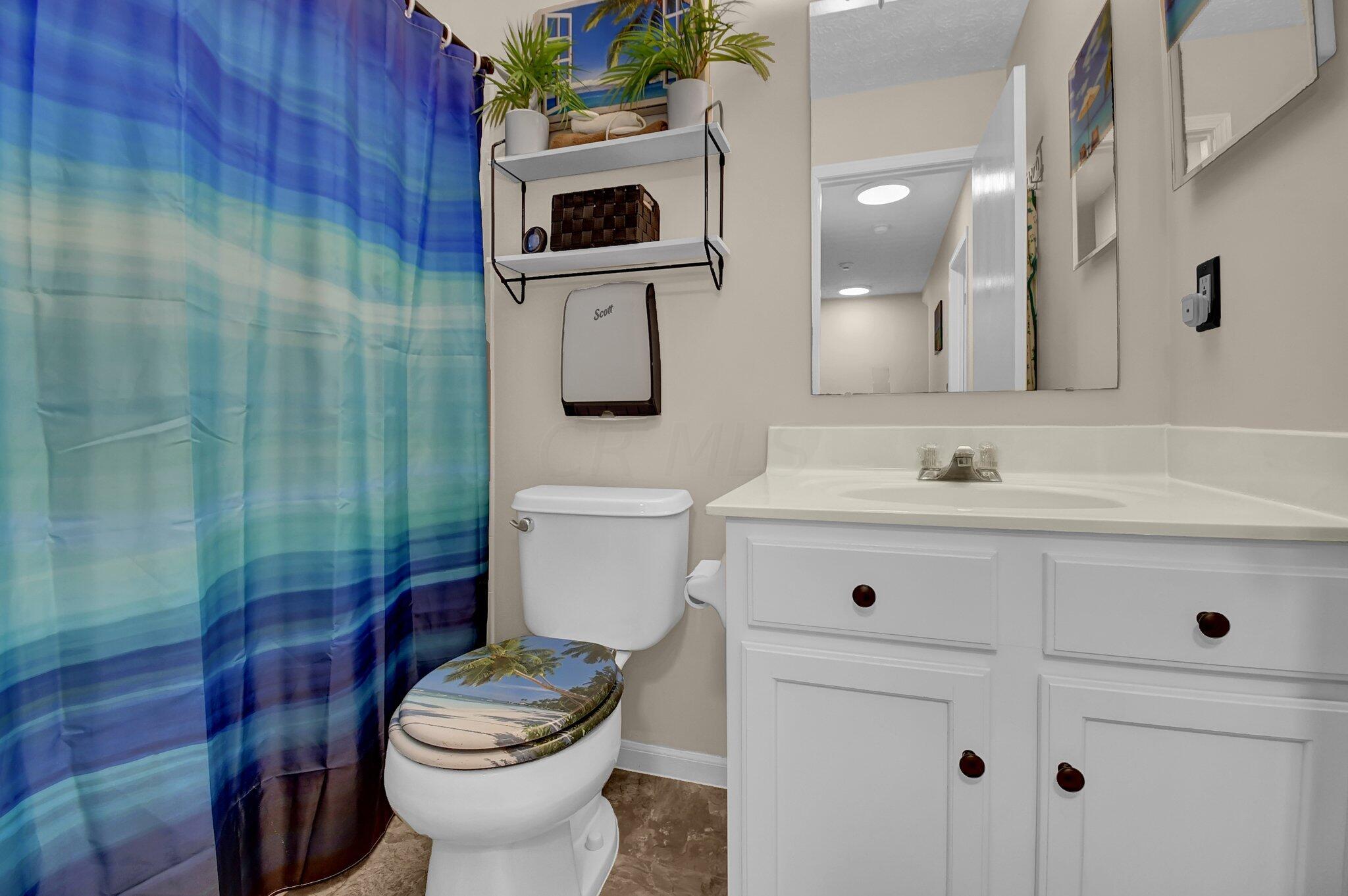255 Galloway Ridge Drive Galloway, OH 43119 - Photo 18 of 25 Full Bathroom 2