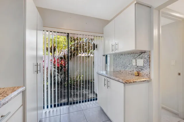 $275,000 | 6734 Willow Wood Drive, Unit 1405, Boca Raton, FL 33434