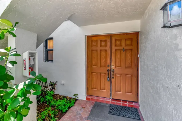 $275,000 | 6734 Willow Wood Drive, Unit 1405, Boca Raton, FL 33434
