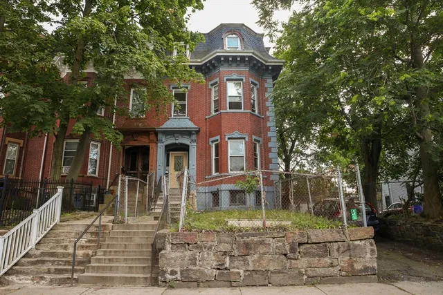 $2,200 | 43 Clifford Street, Unit 2, Boston, MA 02119