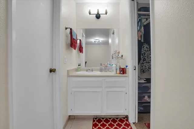 $429,900 | 1227 Windsor Court, Turlock, CA 95380