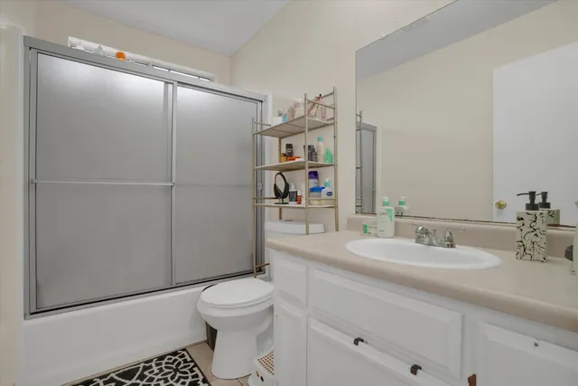 $429,900 | 1227 Windsor Court, Turlock, CA 95380