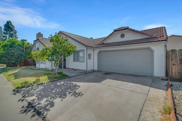 $429,900 | 1227 Windsor Court, Turlock, CA 95380