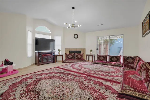 $429,900 | 1227 Windsor Court, Turlock, CA 95380