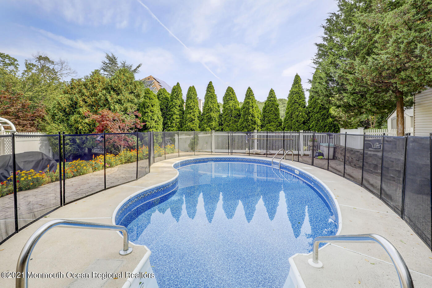 30 - Pool