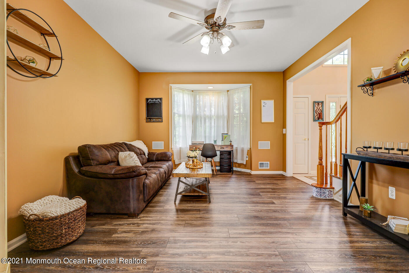 1253 Old Farm Road Brick, NJ 08724 - Photo 14 of 31 16 - Living Room