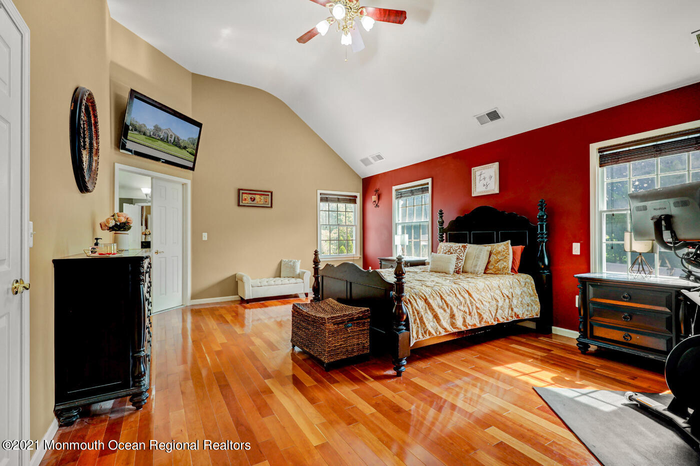 1253 Old Farm Road Brick, NJ 08724 - Photo 20 of 31 22 - Master Bedroom