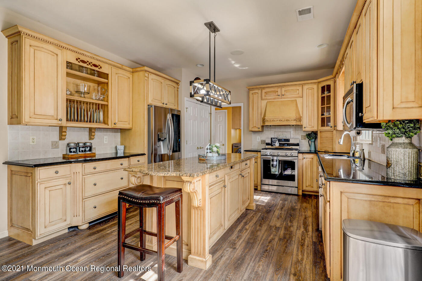 1253 Old Farm Road Brick, NJ 08724 - Photo 10 of 31 12 - Kitchen