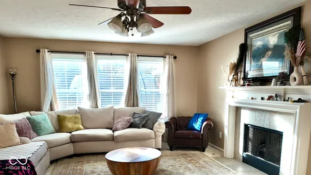 $482,000 | 16446 Lakeville Crossing, Westfield, IN 46074