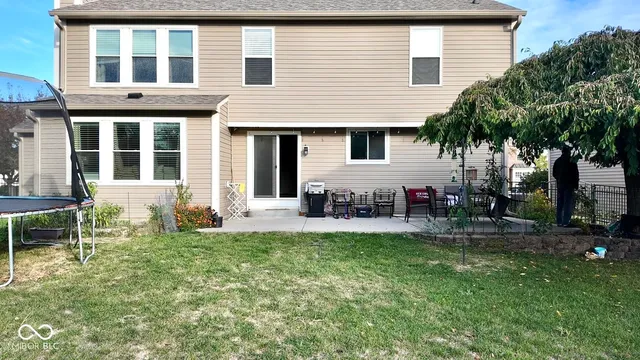 $482,000 | 16446 Lakeville Crossing, Westfield, IN 46074