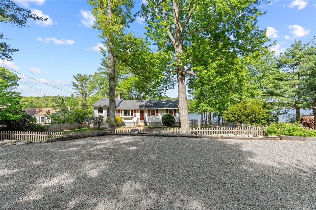 216 Saunders Brook Road Glocester, RI 02814 - Photo 5 of 40