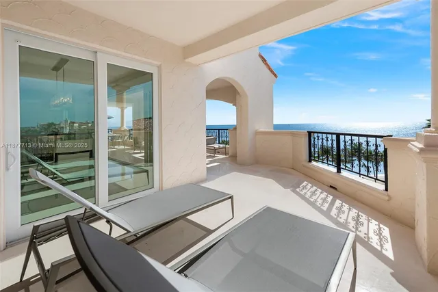 a view of a large building