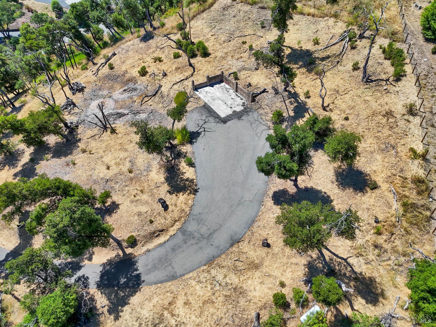 1400 Michele Way Santa Rosa, CA 95404 - Photo 17 of 35 a view of a garden with a pathway
