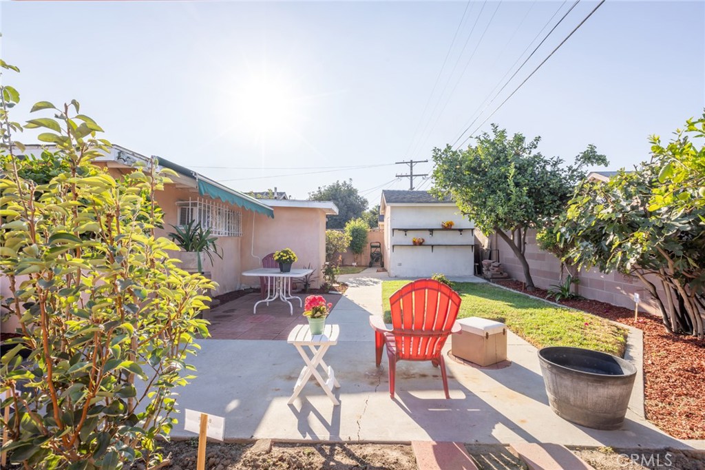 1001 West 134th Street Compton, CA 90222 - Photo 43 of 44 swimming pool with outdoor seating and yard