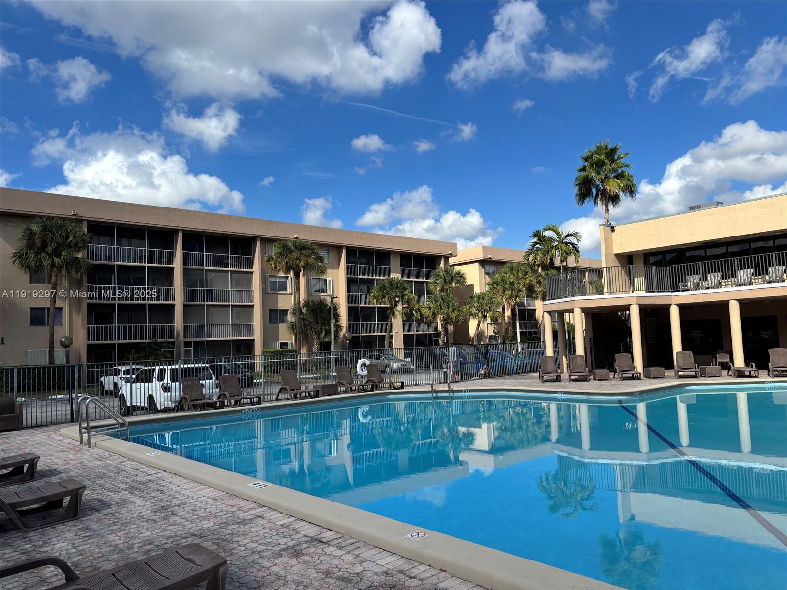 17000 Northwest 67th Avenue, Unit 232 Hialeah, FL 33015 - Photo 25 of 42