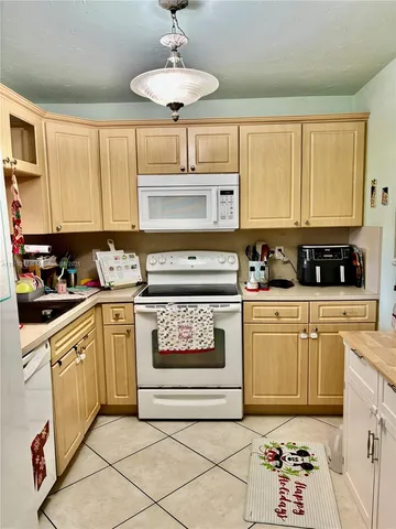 $274,000 | 17000 Northwest 67th Avenue, Unit 232, Hialeah, FL 33015