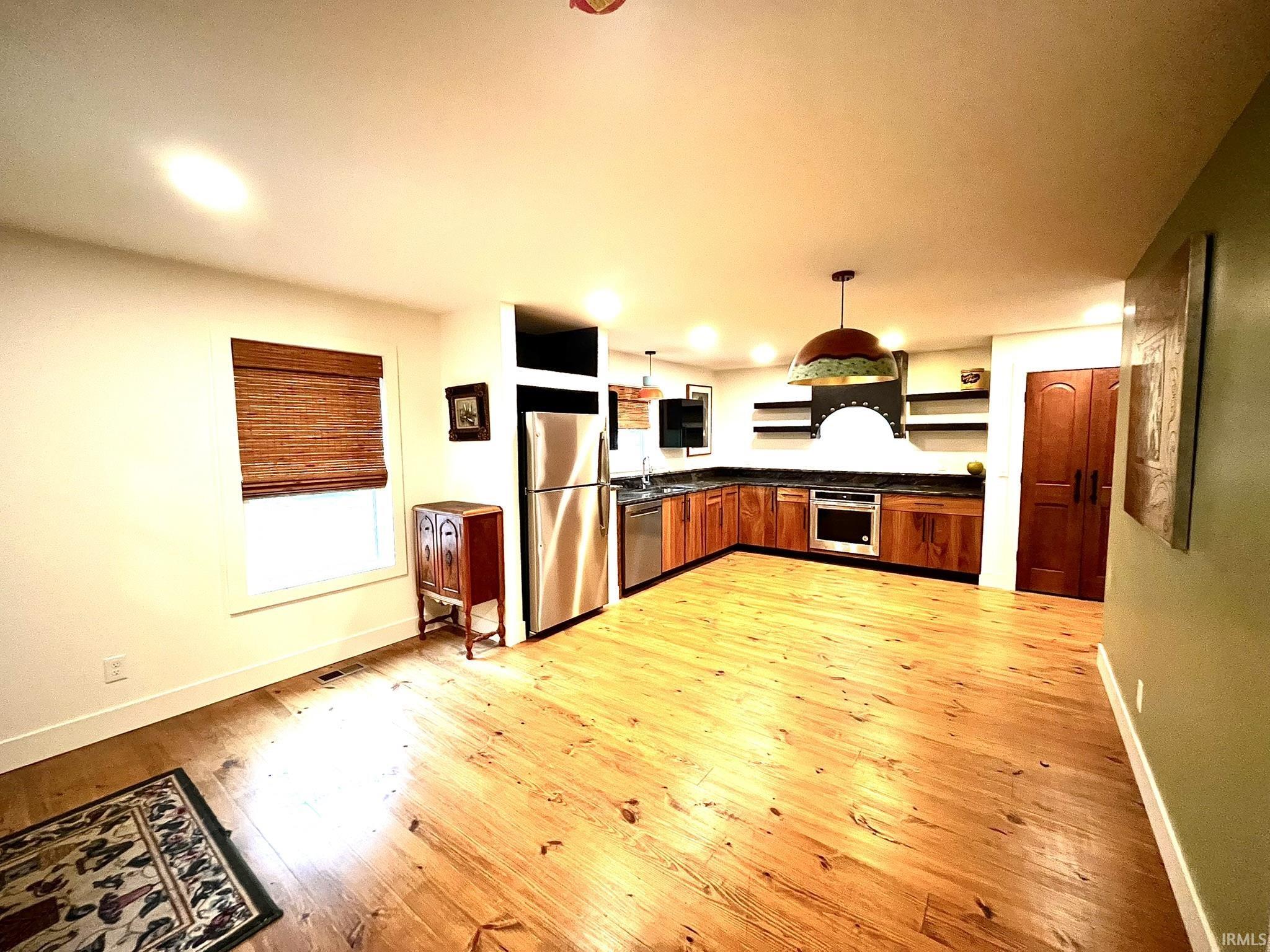 623 Monroe Street Newburgh, IN 47630 - Photo 8 of 30