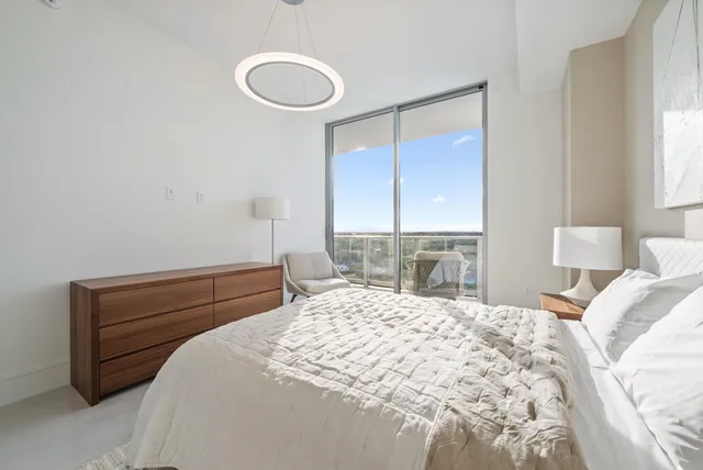 $2,950,000 | 220 Lake Shore Drive, Unit 1008, Lake Park, FL 33403