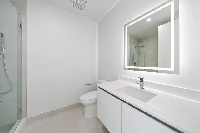 $2,950,000 | 220 Lake Shore Drive, Unit 1008, Lake Park, FL 33403