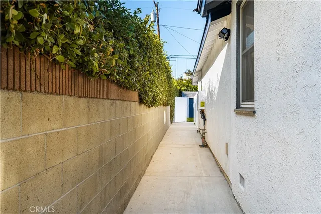 a view of a backyard with garden