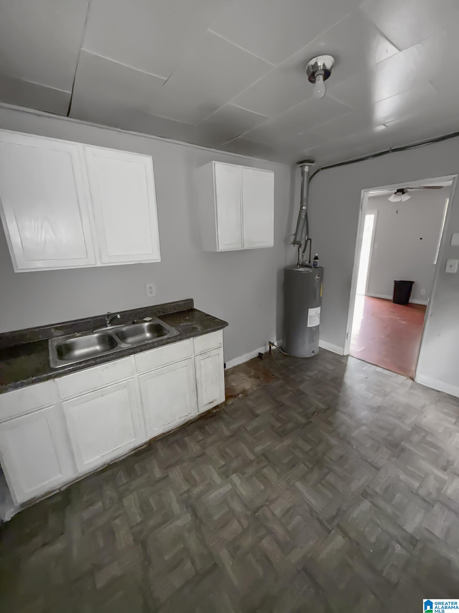 245 Flora Street Southwest Birmingham, AL 35211 - Photo 9 of 24
