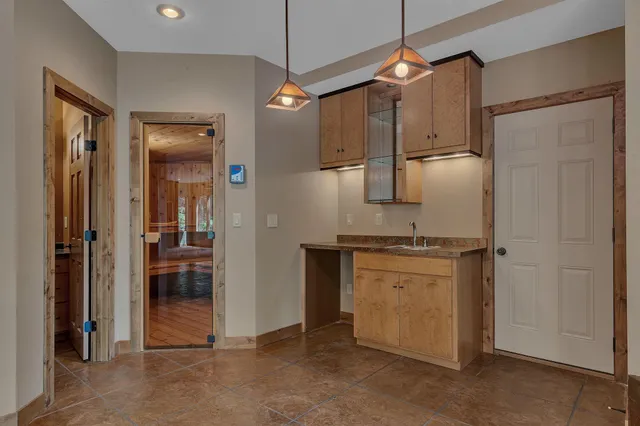 $1,100,000 | 22168 Timberland Court, St. Augusta, MN 55320