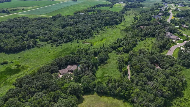 $1,100,000 | 22168 Timberland Court, St. Augusta, MN 55320