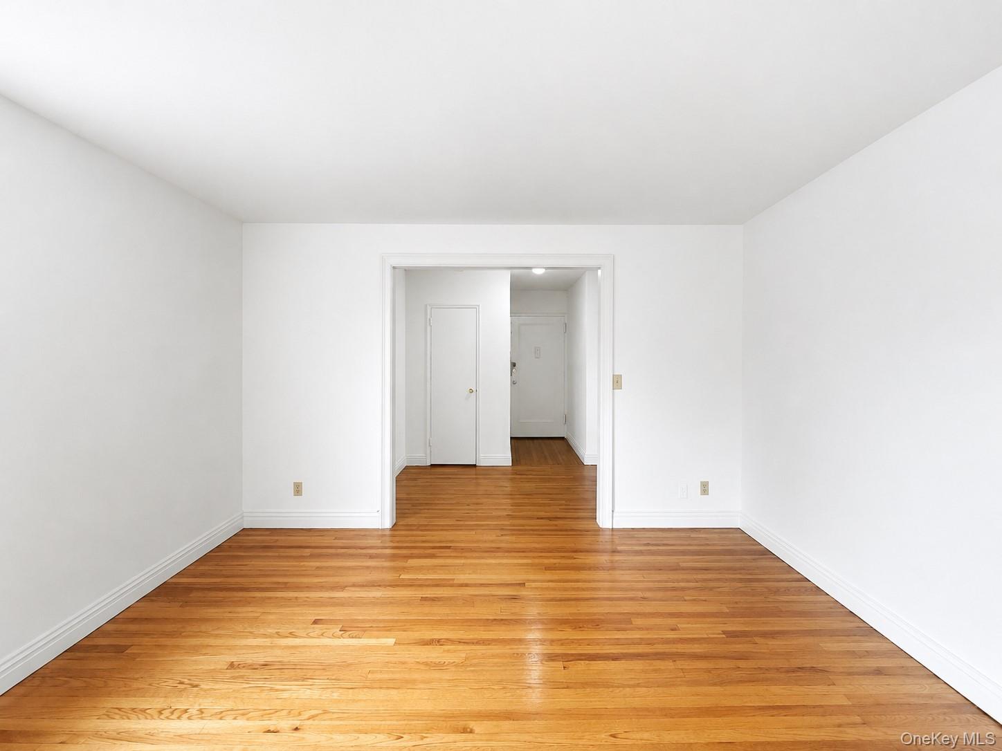 770 Bronx River Road, Unit A31 Bronxville, NY 10708 - Photo 4 of 15 Gallery Image 4