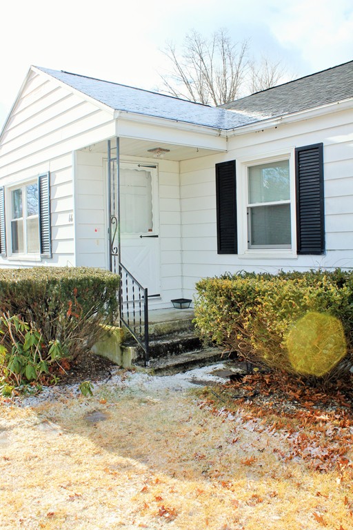 66 Spear Road Springfield, MA 01119 - Photo 3 of 30