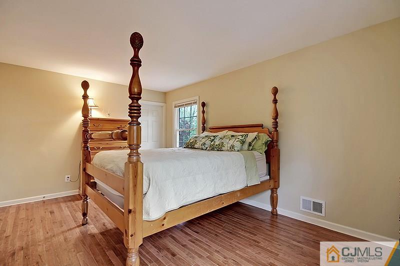 559 Ashland Road Middlesex, NJ 08846 - Photo 11 of 25 Gallery Image 11