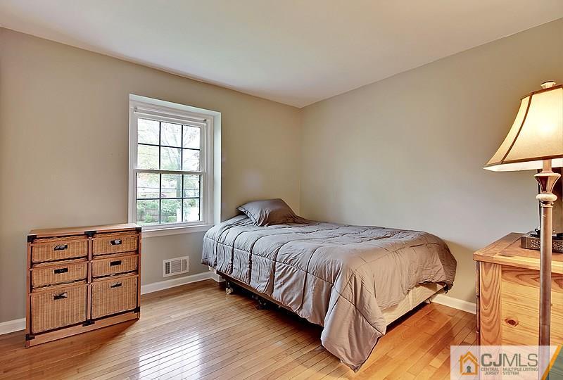 559 Ashland Road Middlesex, NJ 08846 - Photo 14 of 25 Gallery Image 14