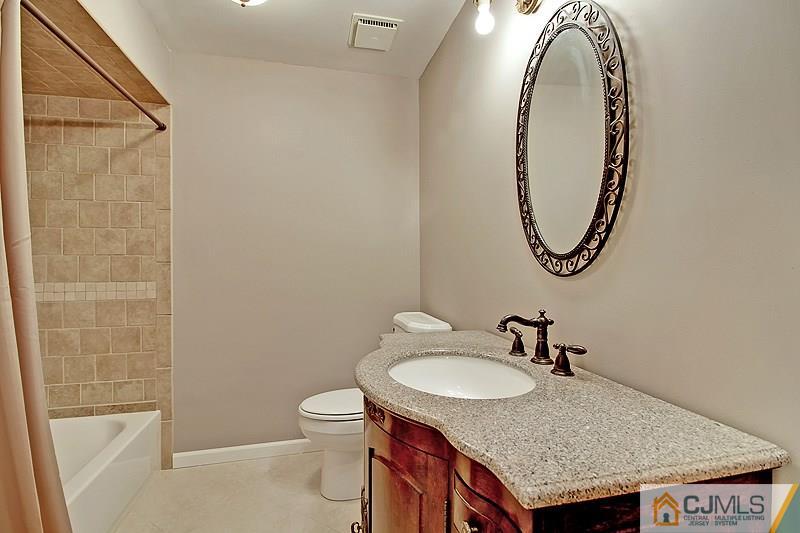 559 Ashland Road Middlesex, NJ 08846 - Photo 19 of 25 Gallery Image 19