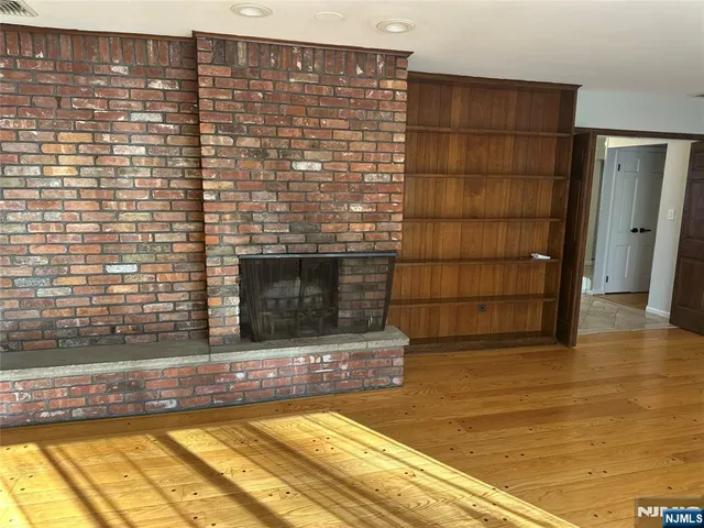 $6,000 | 24 Drake Lane, Upper Saddle River, NJ 07458