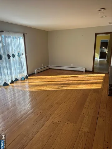 $6,000 | 24 Drake Lane, Upper Saddle River, NJ 07458