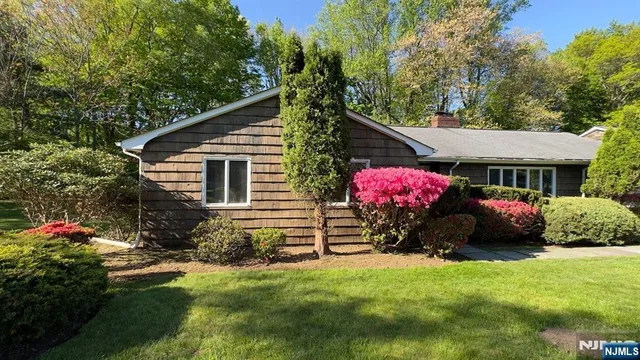 $6,000 | 24 Drake Lane, Upper Saddle River, NJ 07458