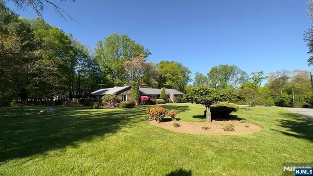 $6,000 | 24 Drake Lane, Upper Saddle River, NJ 07458