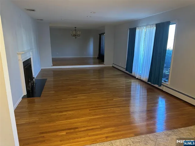 $6,000 | 24 Drake Lane, Upper Saddle River, NJ 07458