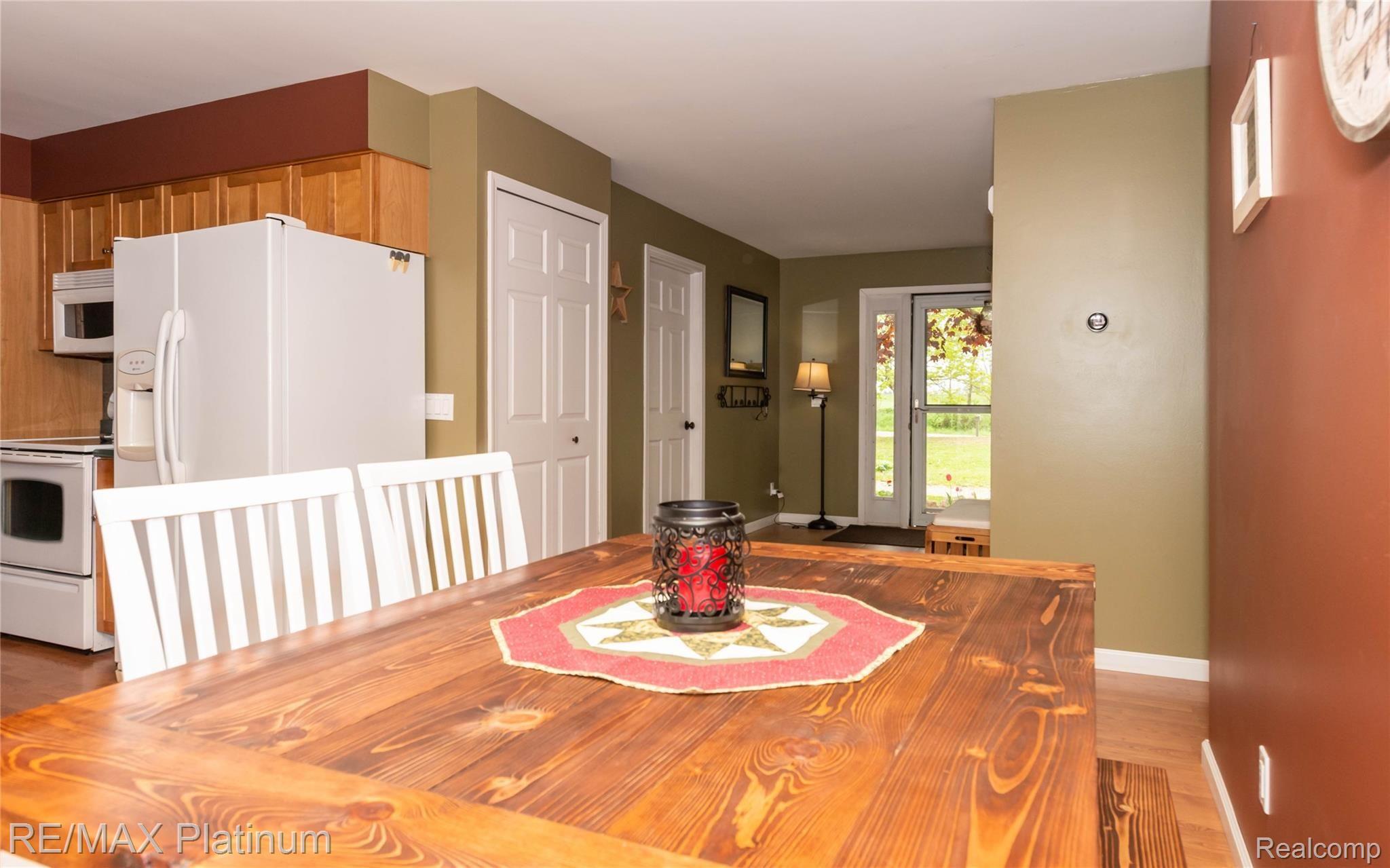 11725 South New Lothrop Road Byron, MI 48418 - Photo 5 of 38 JTB_1532.jpg
