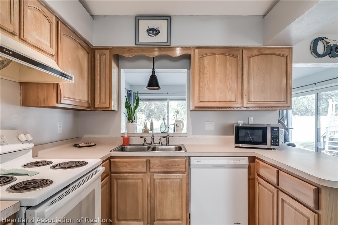 416 Meadowland Road Sebring, FL 33876 - Photo 14 of 35 Gallery Image 14