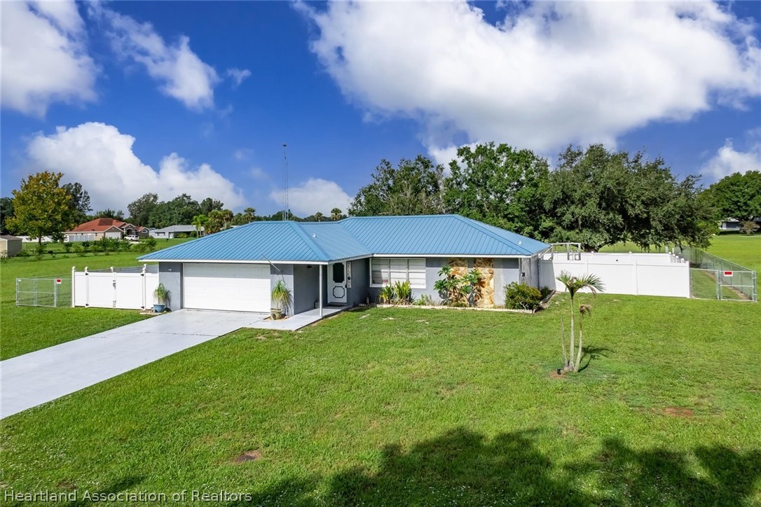 416 Meadowland Road Sebring, FL 33876 - Photo 33 of 35 Gallery Image 33
