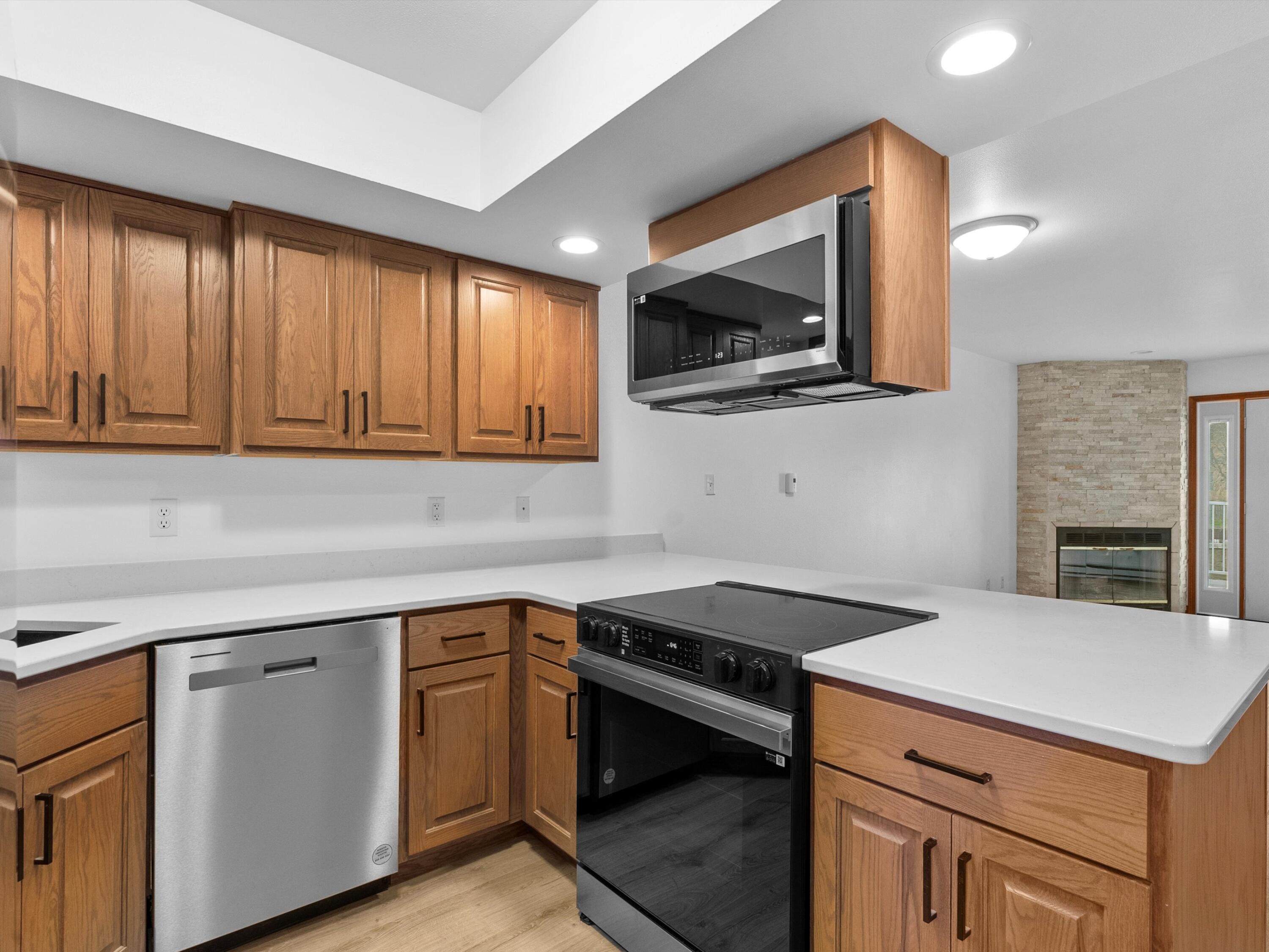 1609 16th Street, Unit D Two Rivers, WI 54241 - Photo 8 of 27 Kitchen