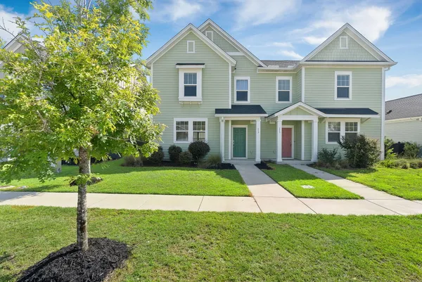 $2,500 | 117 Archdale Street, Summerville, SC 29486