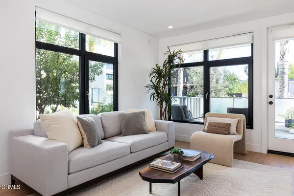 $869,000 | 399 East Del Mar Boulevard, Unit 107, Pasadena, CA 91101