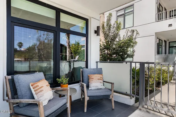 $869,000 | 399 East Del Mar Boulevard, Unit 107, Pasadena, CA 91101