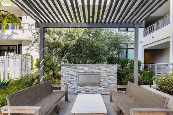 $869,000 | 399 East Del Mar Boulevard, Unit 107, Pasadena, CA 91101