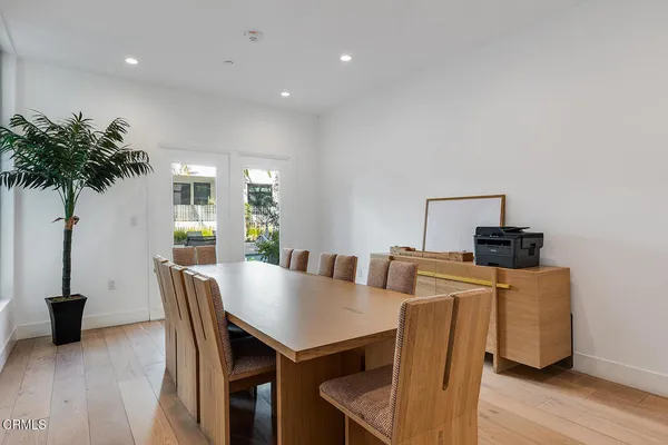 $869,000 | 399 East Del Mar Boulevard, Unit 107, Pasadena, CA 91101