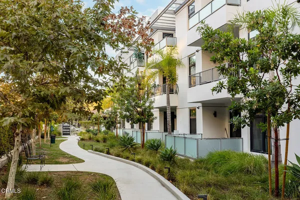 $869,000 | 399 East Del Mar Boulevard, Unit 107, Pasadena, CA 91101