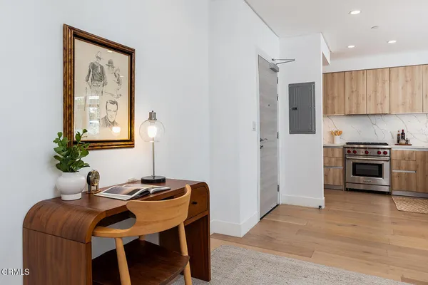 $869,000 | 399 East Del Mar Boulevard, Unit 107, Pasadena, CA 91101